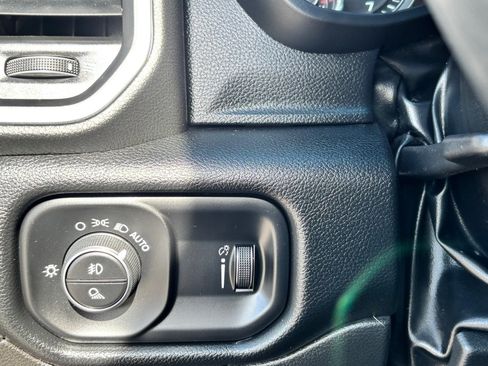 Used 2022 RAM 1500 Big Horn image 28