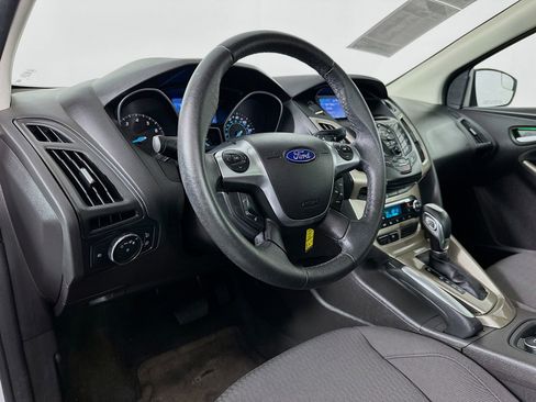 Used 2012 Ford Focus SEL FWD image 10