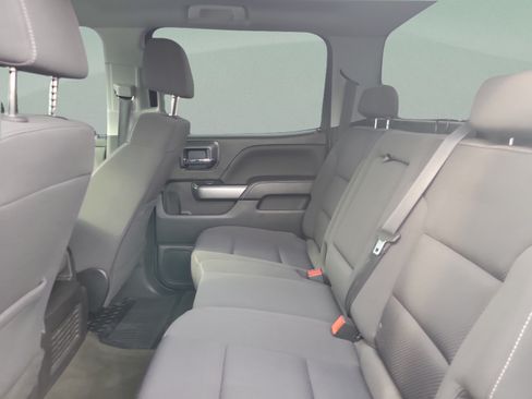 Used 2018 Chevrolet Silverado 1500 LT w/ LT Eassist Package AWD/4WD image 8