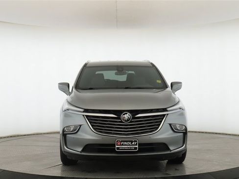 Used 2023 Buick Enclave Essence image 12