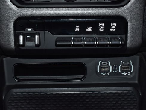 Used 2021 RAM 1500 Big Horn AWD/4WD image 23