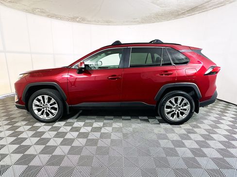 Used 2025 Toyota RAV4 XLE Premium w/ Weather Package AWD/4WD image 6