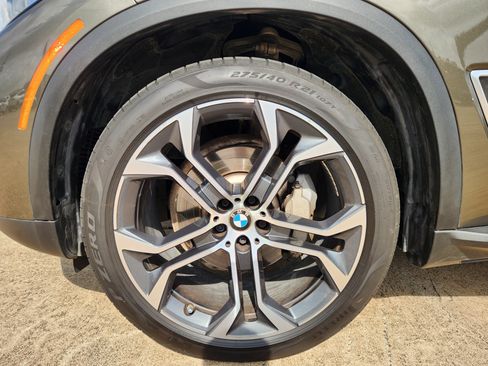 Used 2022 BMW X5 xDrive40i w/ Executive Package AWD/4WD image 11