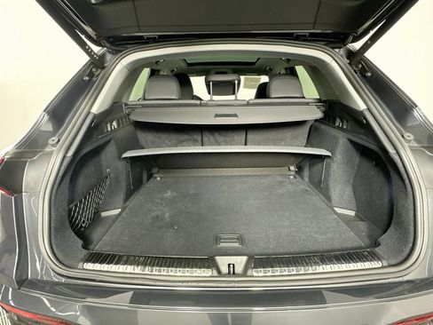 Used 2025 Audi Q5 Premium Plus w/ Premium Plus AWD/4WD image 24