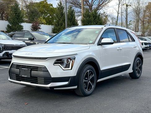 New 2026 Kia Niro LX image 3