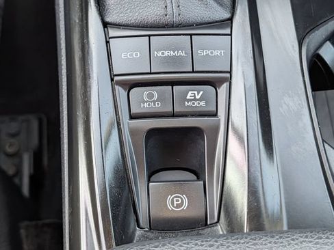 Used 2025 Toyota Camry LE FWD image 15