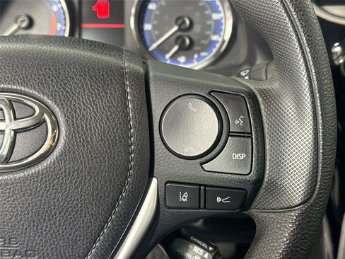 Used 2019 Toyota Corolla L image 16