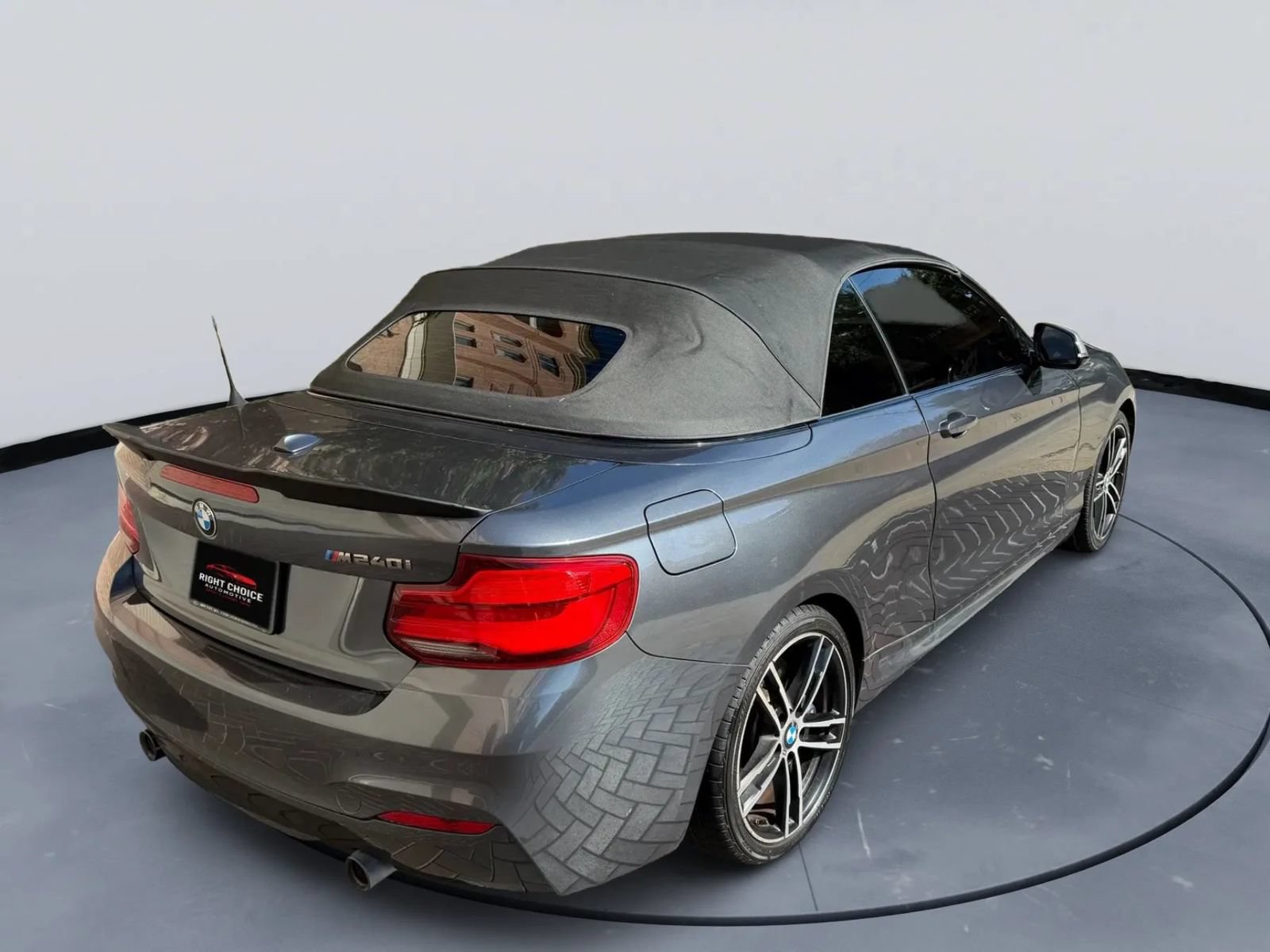 Used 2018 BMW M240i Convertible RWD image 5