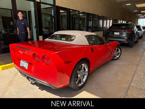 Used 2006 Chevrolet Corvette Convertible w/ Preferred Equipment Group RWD image 3