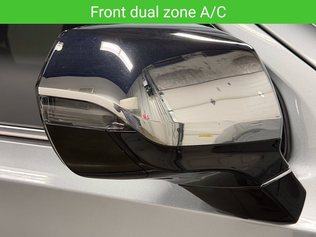 Certified 2023 Chevrolet Suburban Premier AWD/4WD image 13