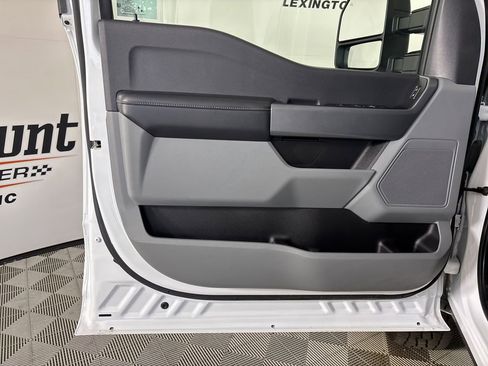Used 2024 Ford F250 XLT w/ FX4 Off-Road Package image 7
