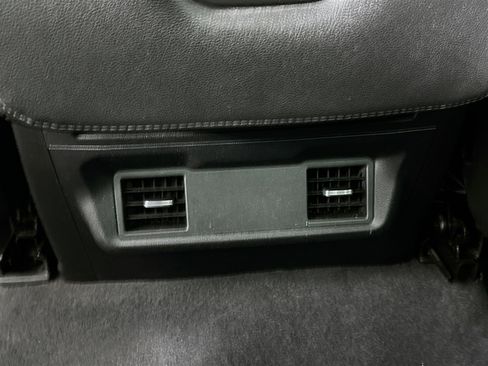 Used 2020 Chevrolet Silverado 1500 Custom w/ Custom Value Package image 26