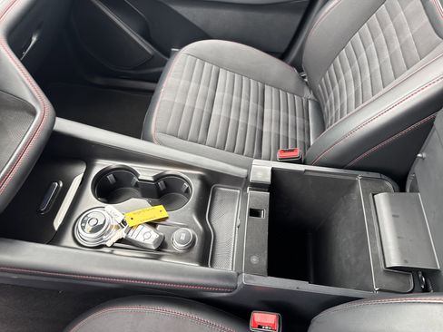 Used 2025 Ford Explorer ST-Line w/ ST-Line Street Pack image 46