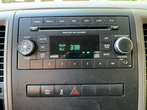 Used 2012 RAM 1500 Express RWD image 21