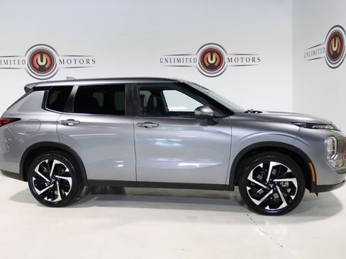 Used 2022 Mitsubishi Outlander SE image 31