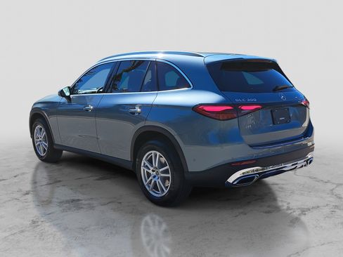 New 2026 Mercedes-Benz GLC 300 image 7