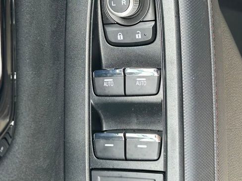 Used 2025 Subaru Forester Touring AWD/4WD image 26
