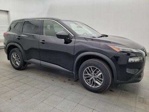 Used 2021 Nissan Rogue S FWD image 11