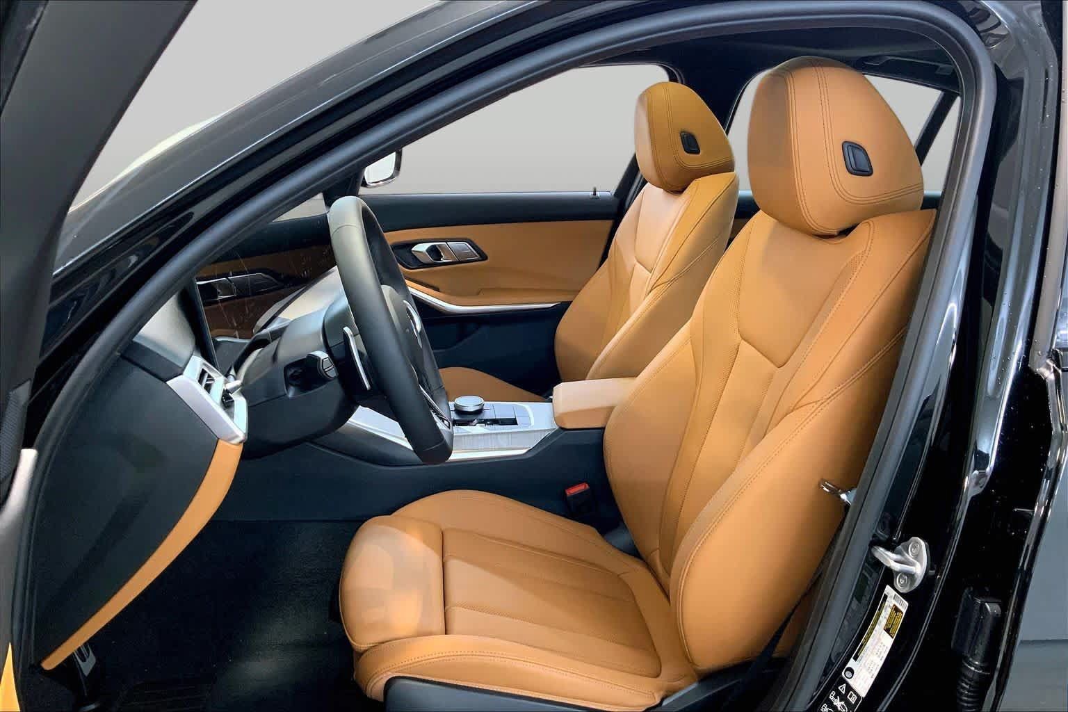 New 2026 BMW 330i xDrive Sedan w/ M Sport Package AWD/4WD image 9