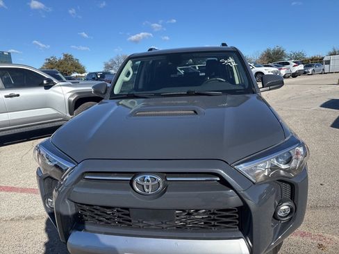 Used 2024 Toyota 4Runner TRD Off-Road image 2