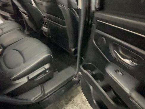 Used 2025 Honda Pilot Elite image 21