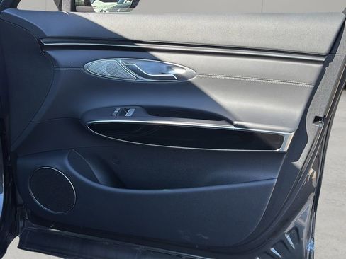 Certified 2026 Genesis GV70 2.5T AWD/4WD image 33