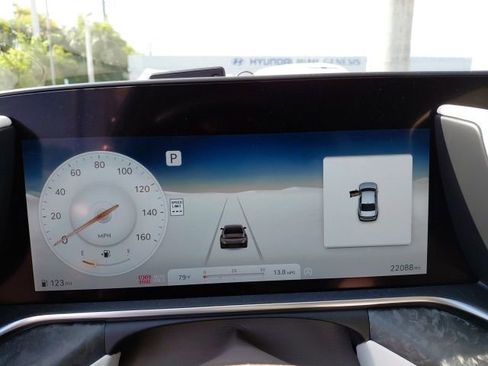 Used 2023 Genesis G90 3.5T image 6