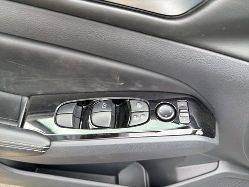 Used 2025 Nissan Altima 2.5 SL FWD image 20