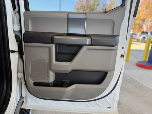 Used 2019 Ford F150 XLT w/ Equipment Group 302A Luxury image 18