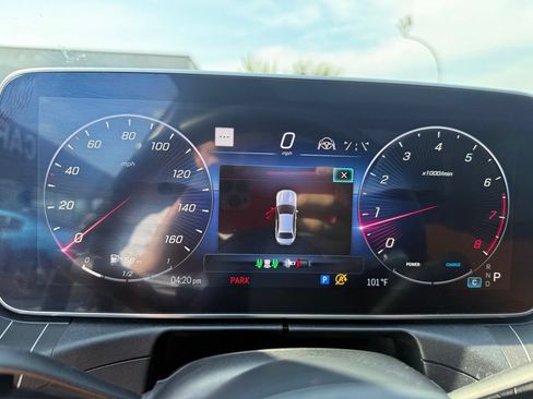 Used 2023 Mercedes-Benz C 300 Sedan image 23