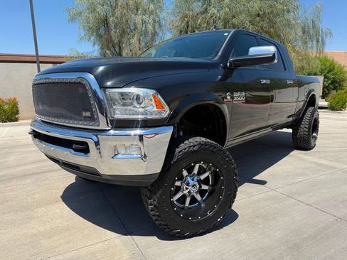 Used 2017 RAM 3500 Laramie w/ Convenience Group AWD/4WD image 9