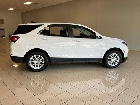 Used 2024 Chevrolet Equinox LT AWD/4WD image 7