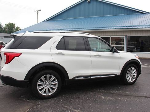 Used 2024 Ford Explorer Limited w/ Limited Technology Package AWD/4WD image 4