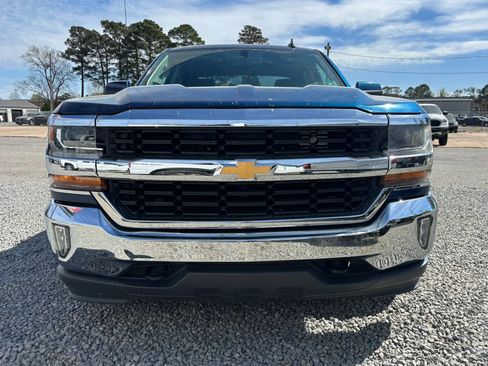 Used 2018 Chevrolet Silverado 1500 LT w/ All Star Edition image 4