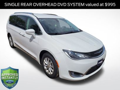 Used 2018 Chrysler Pacifica Touring-L