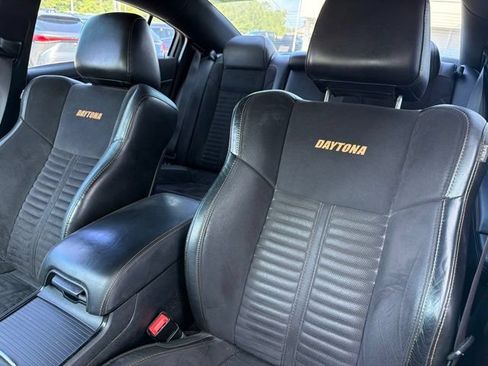 Used 2017 Dodge Charger R/T RWD image 20