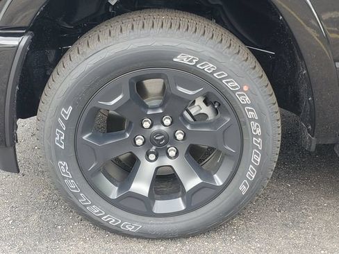 New 2026 RAM 1500 4x4 Crew Cab image 6