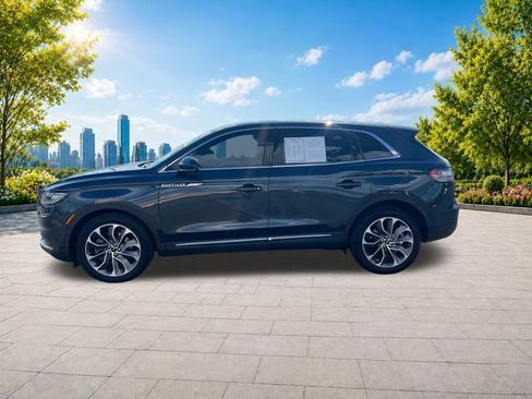 Used 2023 Lincoln Nautilus Reserve AWD/4WD image 3