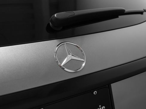 Used 2024 Mercedes-Benz GLC 300 image 21