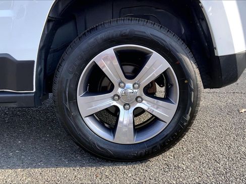 Used 2017 Jeep Patriot High Altitude image 10