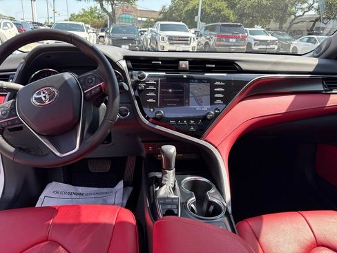 Used 2019 Toyota Camry XSE w/ Driver Assist Package FWD image 18