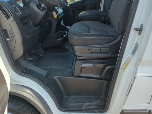 Used 2017 RAM ProMaster 2500 w/ Interior Convenience Group FWD image 29