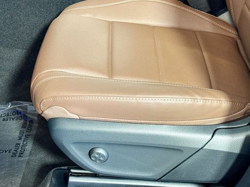 New 2026 Mercedes-Benz GLS 450 4MATIC image 17