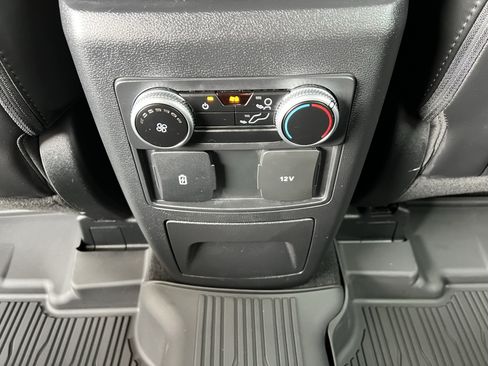 Used 2023 Ford Explorer XLT w/ Equipment Group 202A AWD/4WD image 48