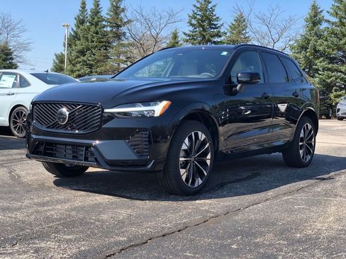 New 2026 Volvo XC60 T8 Plus w/ Protection Package Premier AWD/4WD image 3