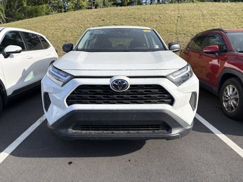 Used 2024 Toyota RAV4 LE FWD image 2