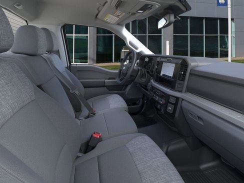 New 2025 Ford F450 XLT w/ XLT Value Package image 11