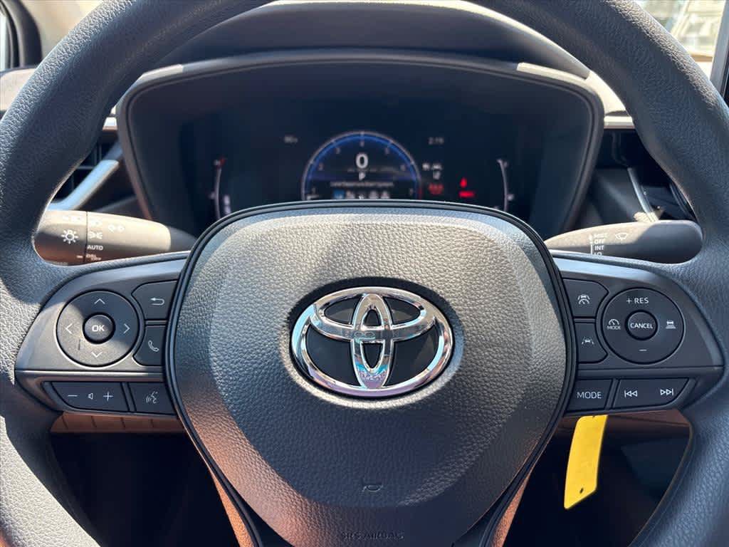 Used 2026 Toyota Corolla LE FWD image 16