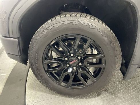 Certified 2022 GMC Sierra 1500 Elevation w/ LPO, Elevation Black Package image 10
