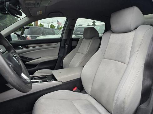 Used 2018 Honda Accord LX image 19
